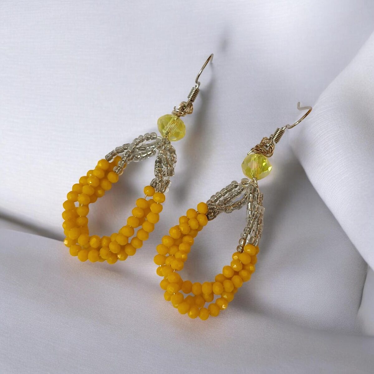 Aretes artesanales personalizados 04 – Dorba Creaciones